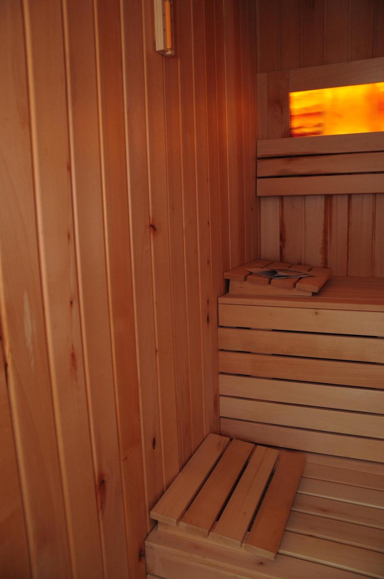 Hotel Konstantin Laplje Selo ภายนอก รูปภาพ